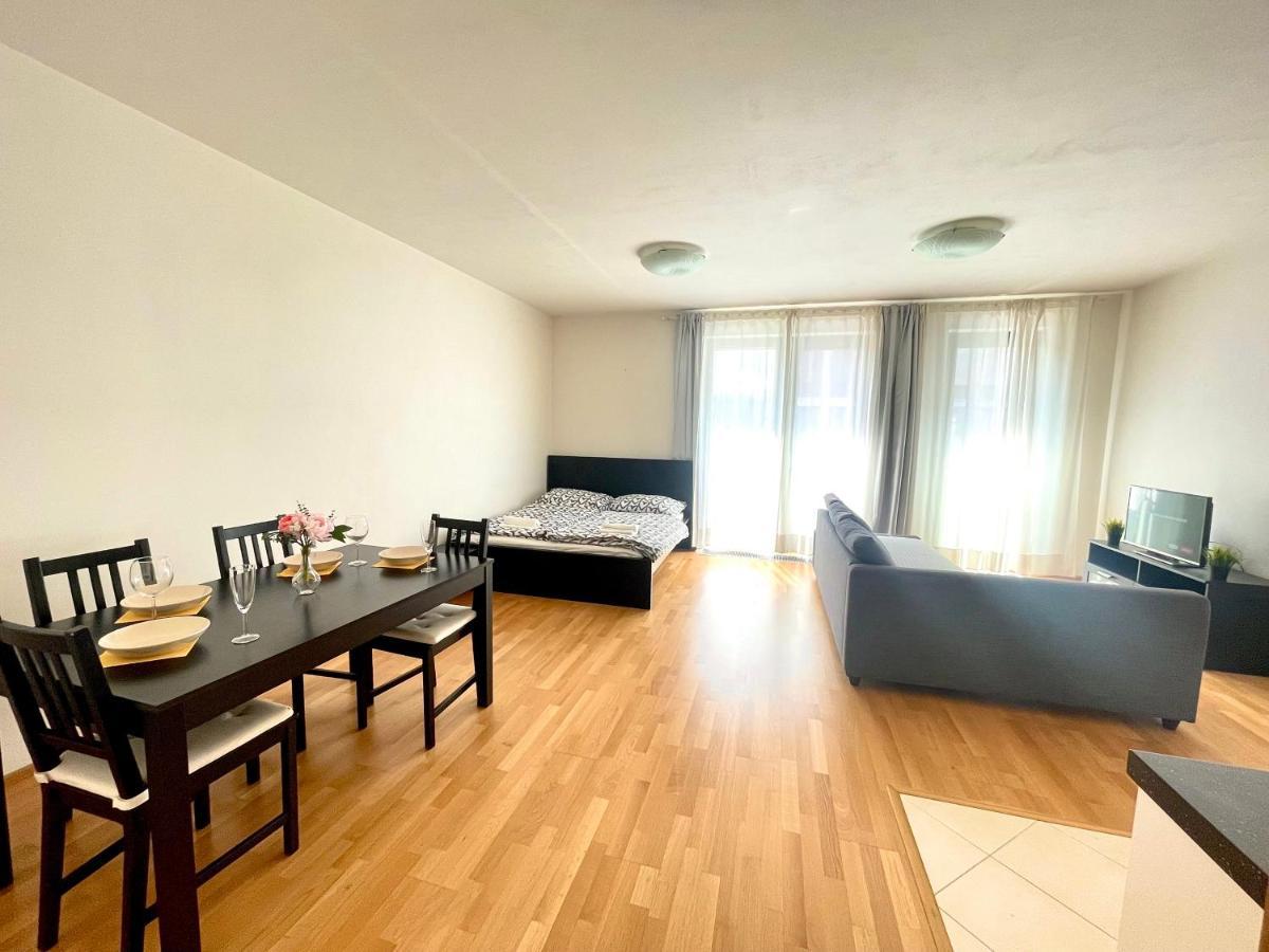 Garden Park Apartment+ Prag
